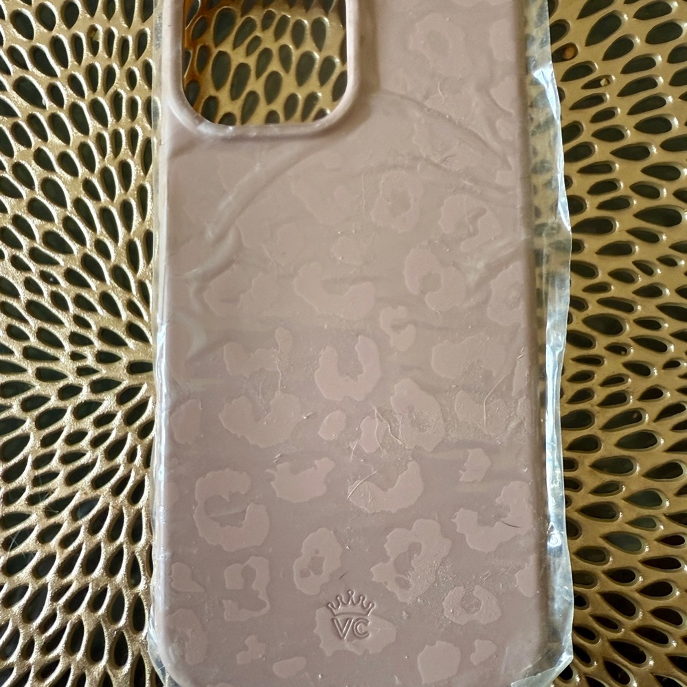 2 Velvet Caviar cases. Pink Leopard Embossed & the other is the black leopard.